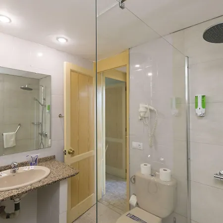 Livvo Veril Playa Готель 3*